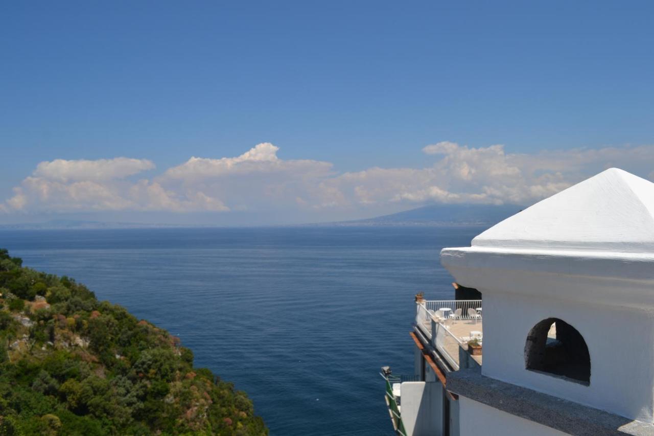 Boutique Hotel Helios (Adults Only) Sorrento Exterior foto